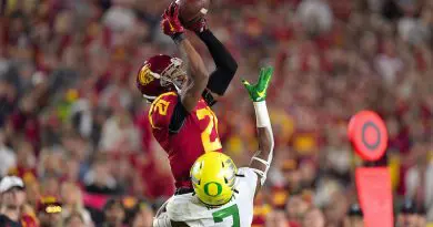 usc_trojans_football_tyler_vaughns_oregon_ducks