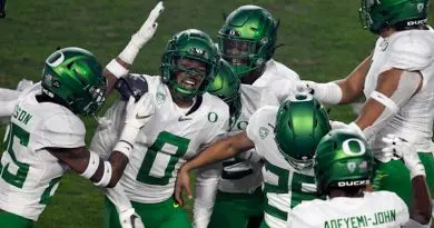 oregon celebrates pac12 title 2020
