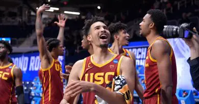 isaiah_mobley_usc_trojans_basketball_ncaa_tournament_kansas_jayhawks