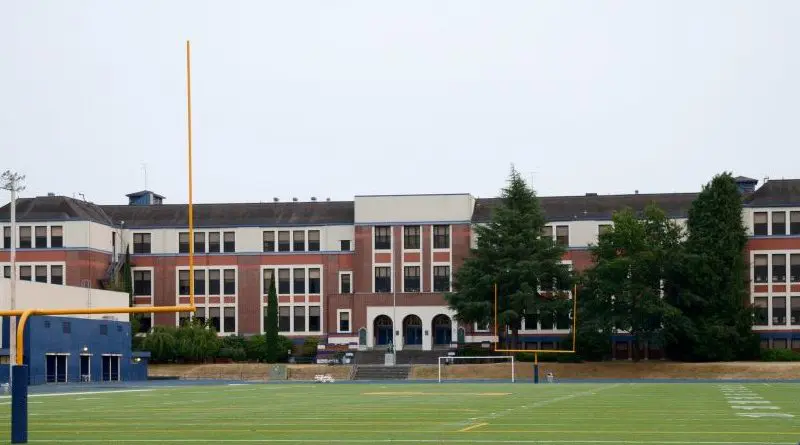 Jefferson_High_School_-_Portland,_Oregon_(2017)