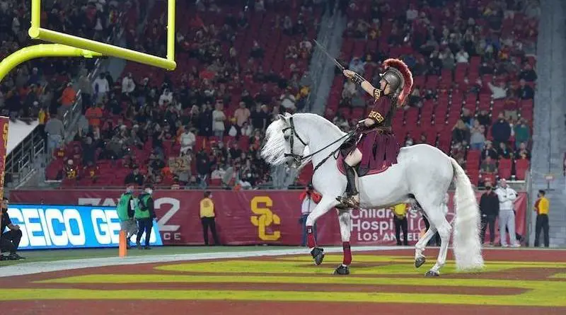 USC-Trojans-Mascot-Traveler vs utah