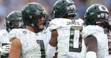 duck defense oregon vs ucla 2021