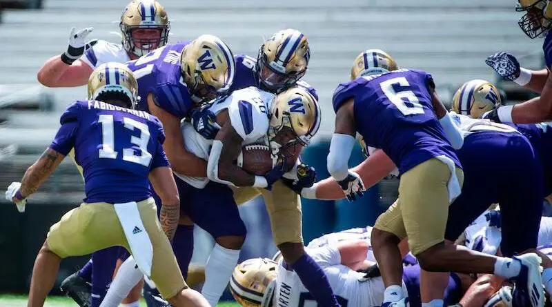 220430 cb Huskies Spring Game_01