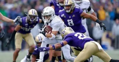 oregon in white at uw