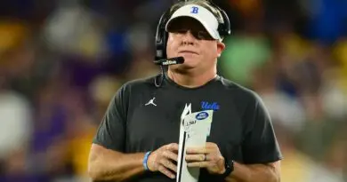chip kelley sidelines headset