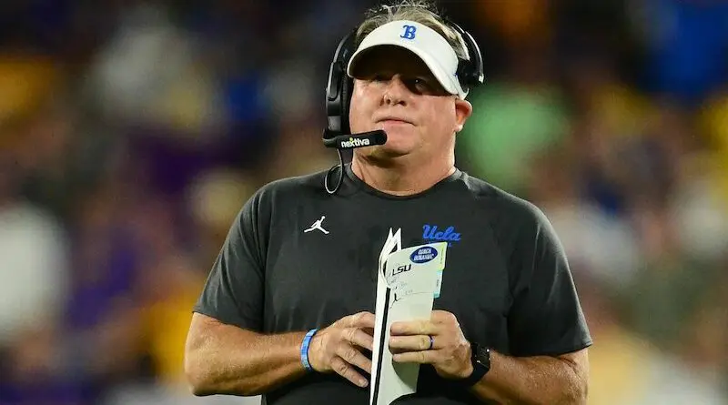 chip kelley sidelines headset