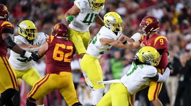 uo vs usc players jumpinb