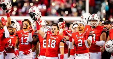 utah football celebrating