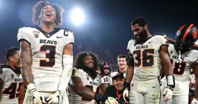osu celebrates 2021 win at usc
