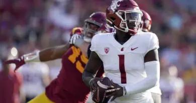 Washington_St_USC_Football_96012.jpg-9aba2-1226×0-c-default