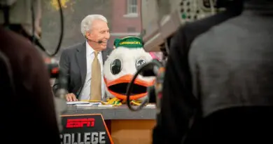 espn_college_game_day_2018_09-22-18_l10_09_02_015_tw_70d_487-379