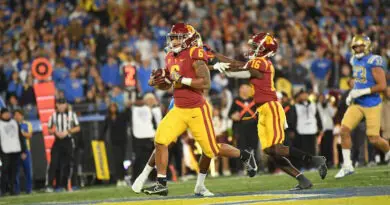 austin-jones-usc-trojans-football-ucla_VUHHd