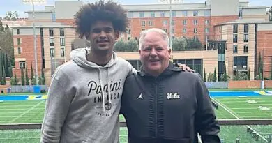 dante moore and chip kelly 2022