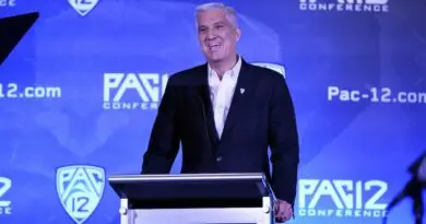 pac-12 commissioner george kliavkoff