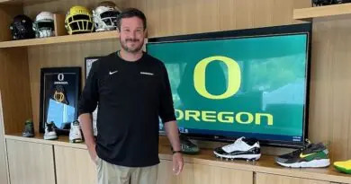 dan lanning in his office oregon