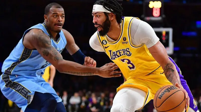 NBA: Memphis Grizzlies at Los Angeles Lakers