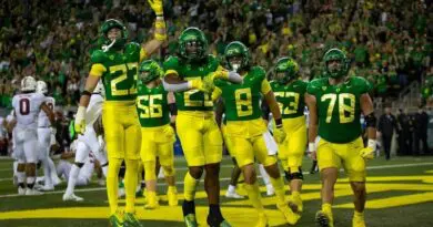 oregon football celebrating 2022