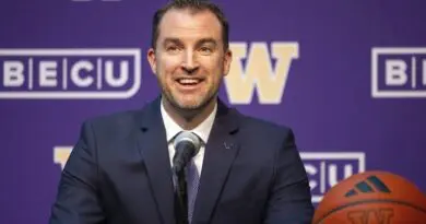 New Washington men's basketball coach Danny Sprinkle