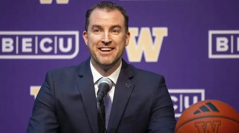 New Washington men's basketball coach Danny Sprinkle