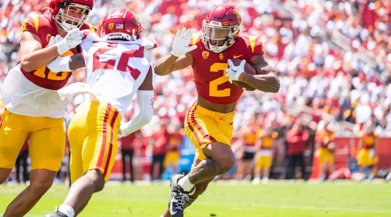 uscspringshowcase_vincentleo_e-1-1-1030×685