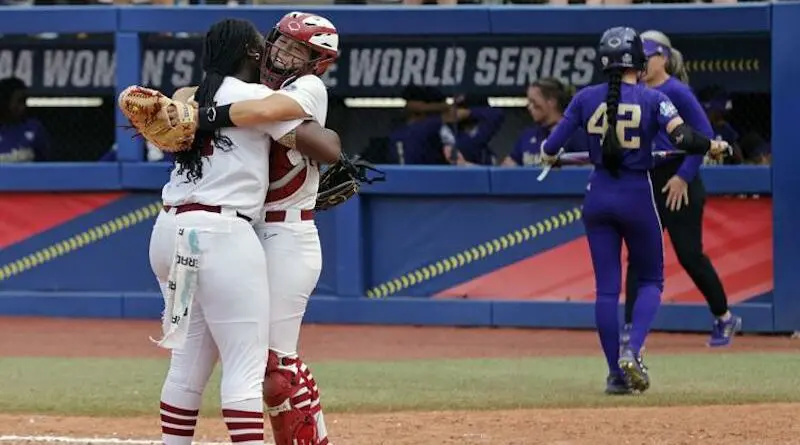 stanford beats uw softball wcws