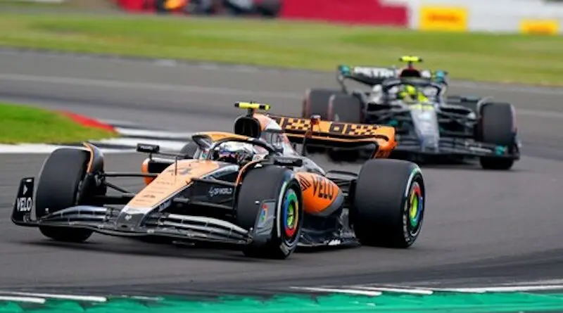 lando norris lewis hamilton 2023 british grand prix
