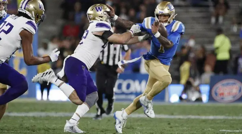 uw vs ucla 2022 Gina Ferazzi Los Angeles Times