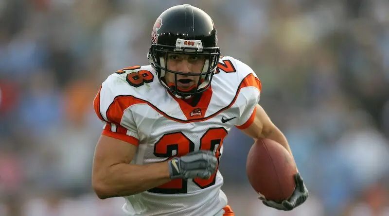 Oregon State Beavers v UCLA Bruins