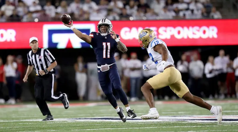 COLLEGE FOOTBALL: NOV 04 UCLA at Arizona