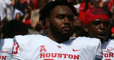 Houston transfer defensive lineman Jamaree Caldwell should immediately help the Ducks