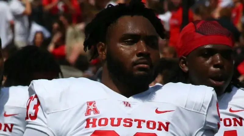 Houston transfer defensive lineman Jamaree Caldwell should immediately help the Ducks