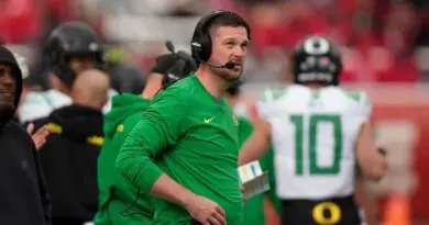 dan lanning on sideline 2023
