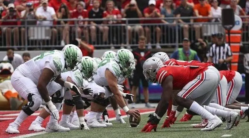 Oregon vs Ohio State football in 2021