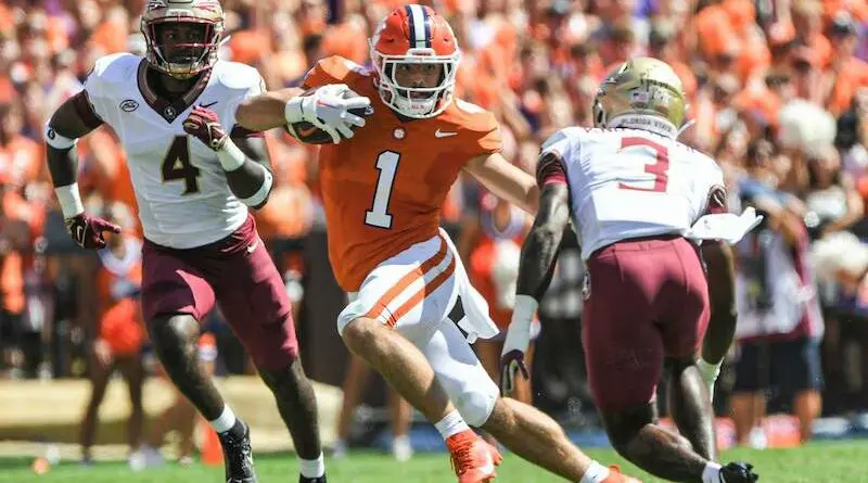 Florida State and Clemson Football teams