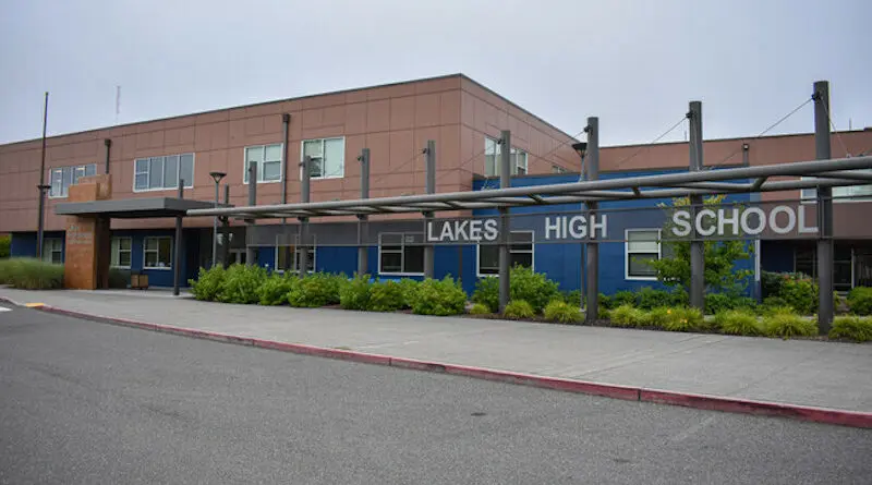 Lakes High School