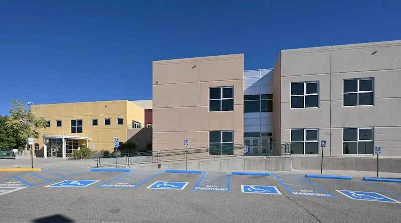 Rio Rancho High School building, Rio Rancho, NM