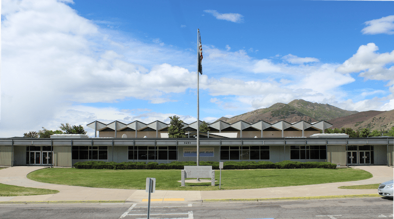 Skyline_High_School_South_Entrance