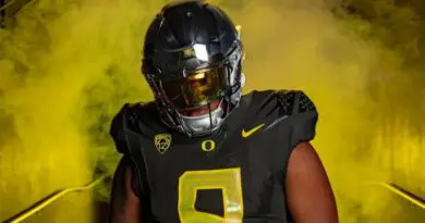 Oregon recruit Ziyare Addison