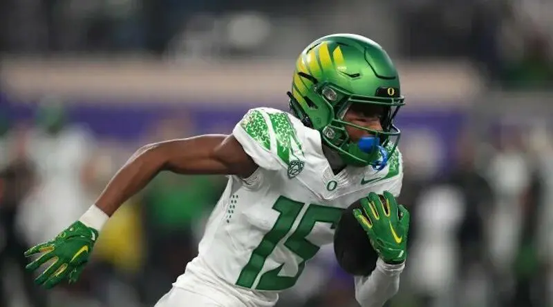 Oregon wide receiver Tez Johnson