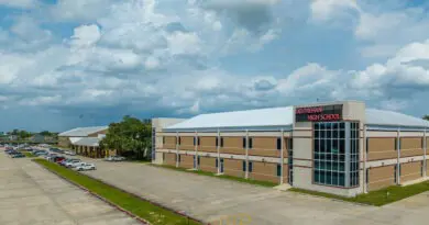 Destrehan HS