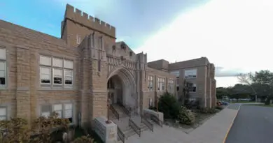 Dubuque HS