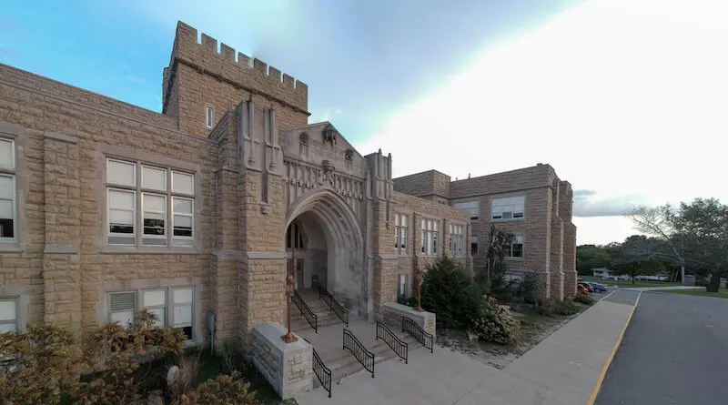 Dubuque HS