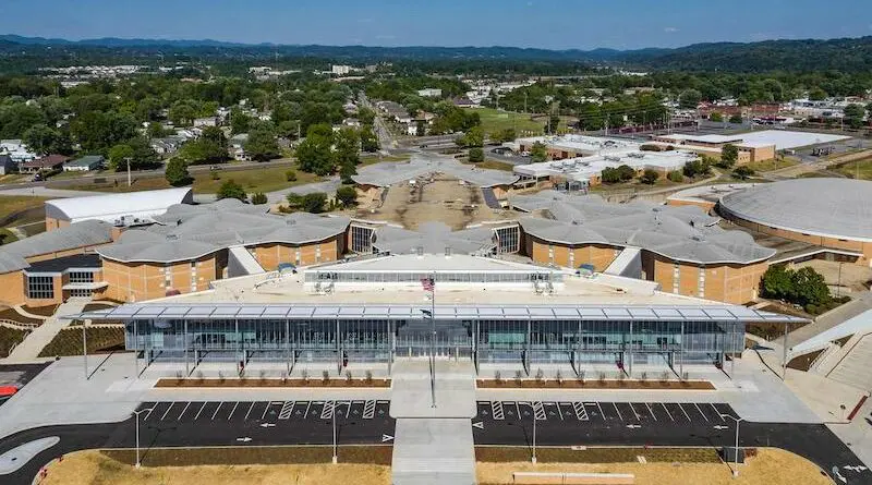 Dobyns-Bennett HS
