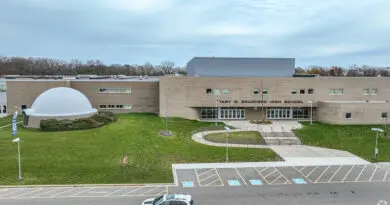 Mary D Bradford HS