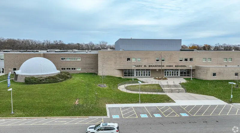 Mary D Bradford HS