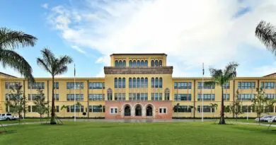 Miami Senior HS
