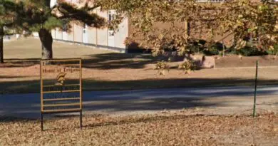 Lee High School