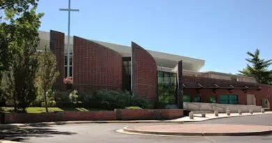 Rockhurst HS
