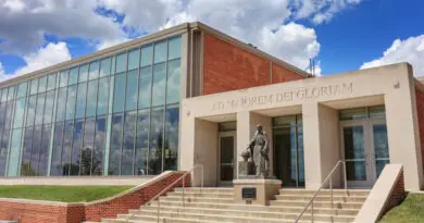 St. Louis University HS