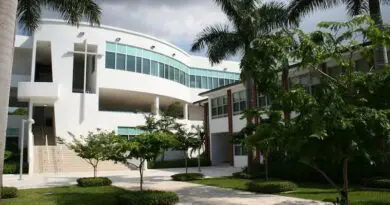 Christopher-Columbus-High-School-2b3dcus39tes00okcco8og0sk-1122